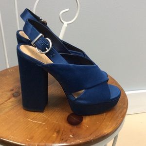Schutz blue strappy block platform heels size 7B